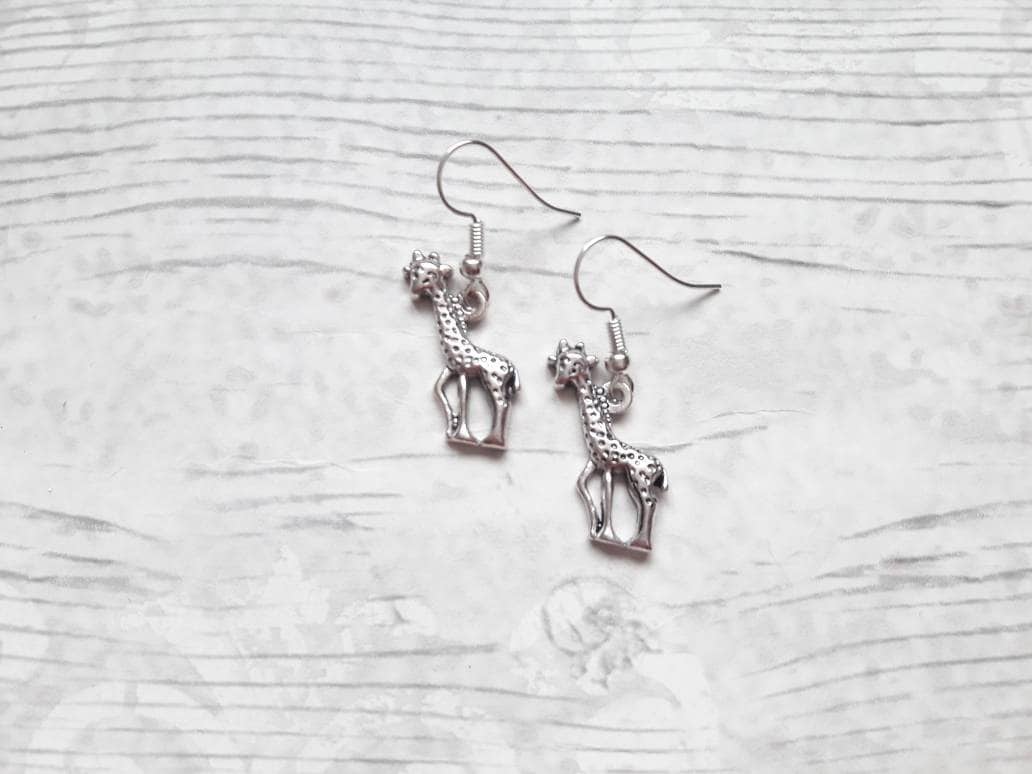 Giraffe earrings, safari zoo jewellery, jewelry for kids, animal lover present, africa jewellery, wildlife earrings