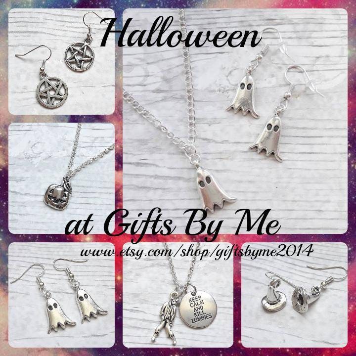 Spooky ghost necklace, halloween jewellery, fall jewelry, autumn costume accessory, gothic jewellery, spiritual present, pagan gift