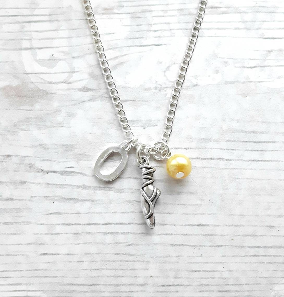Ballerina keyring, ballet shoe keychain, initial dancer gift, dance recital present, dancing purse charm, pointe shoe keyring