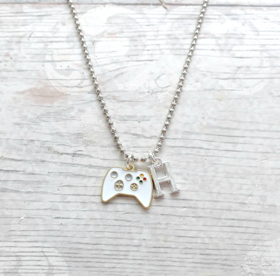 Game controller necklace, initial necklace, gaming lover, personalised gamer jewellery, retro gifts for teenager, fathers day present