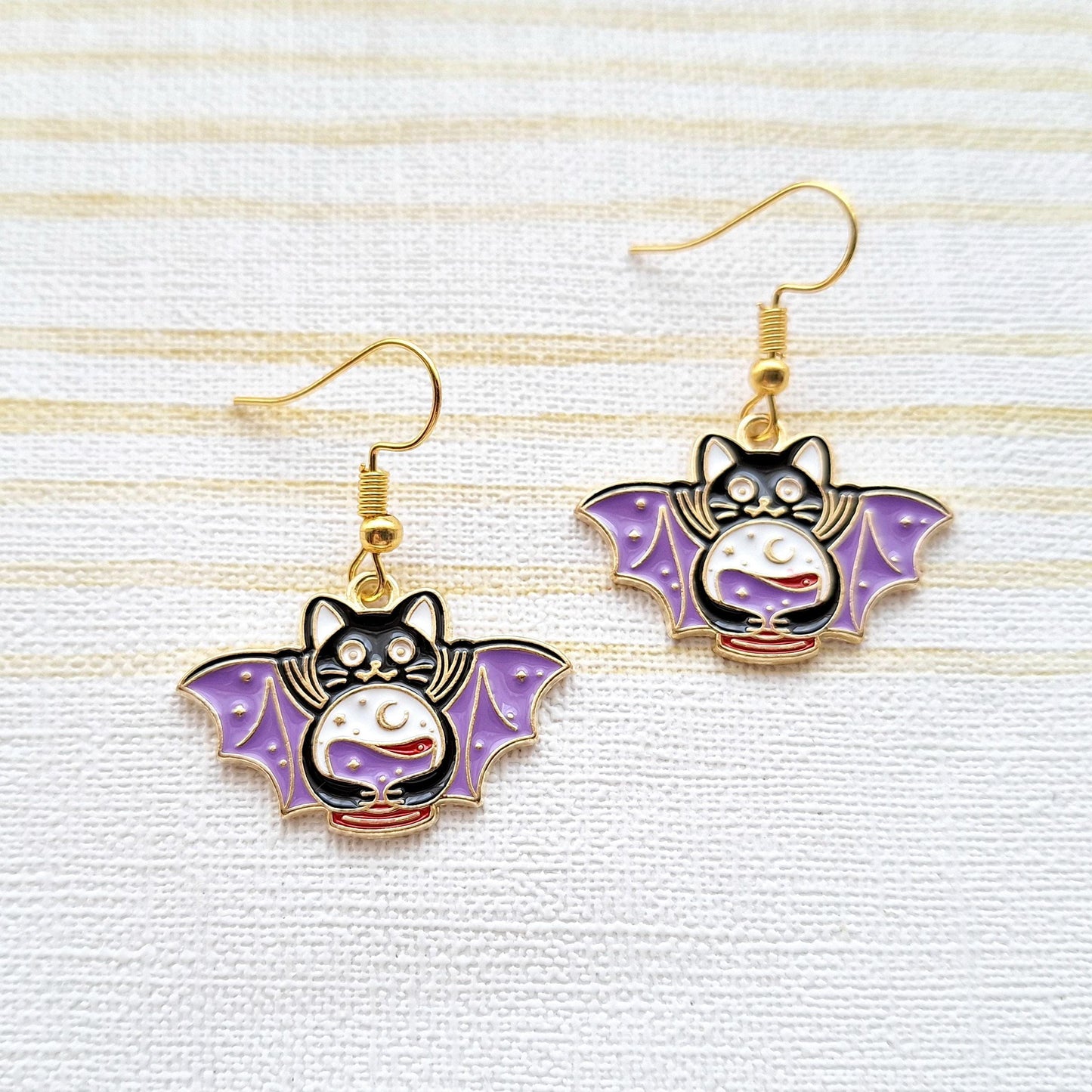 Vampire cat earrings, halloween jewellery, vampire bat jewelry, supernatural earrings, gifts for goth, spooky black kitty earrings