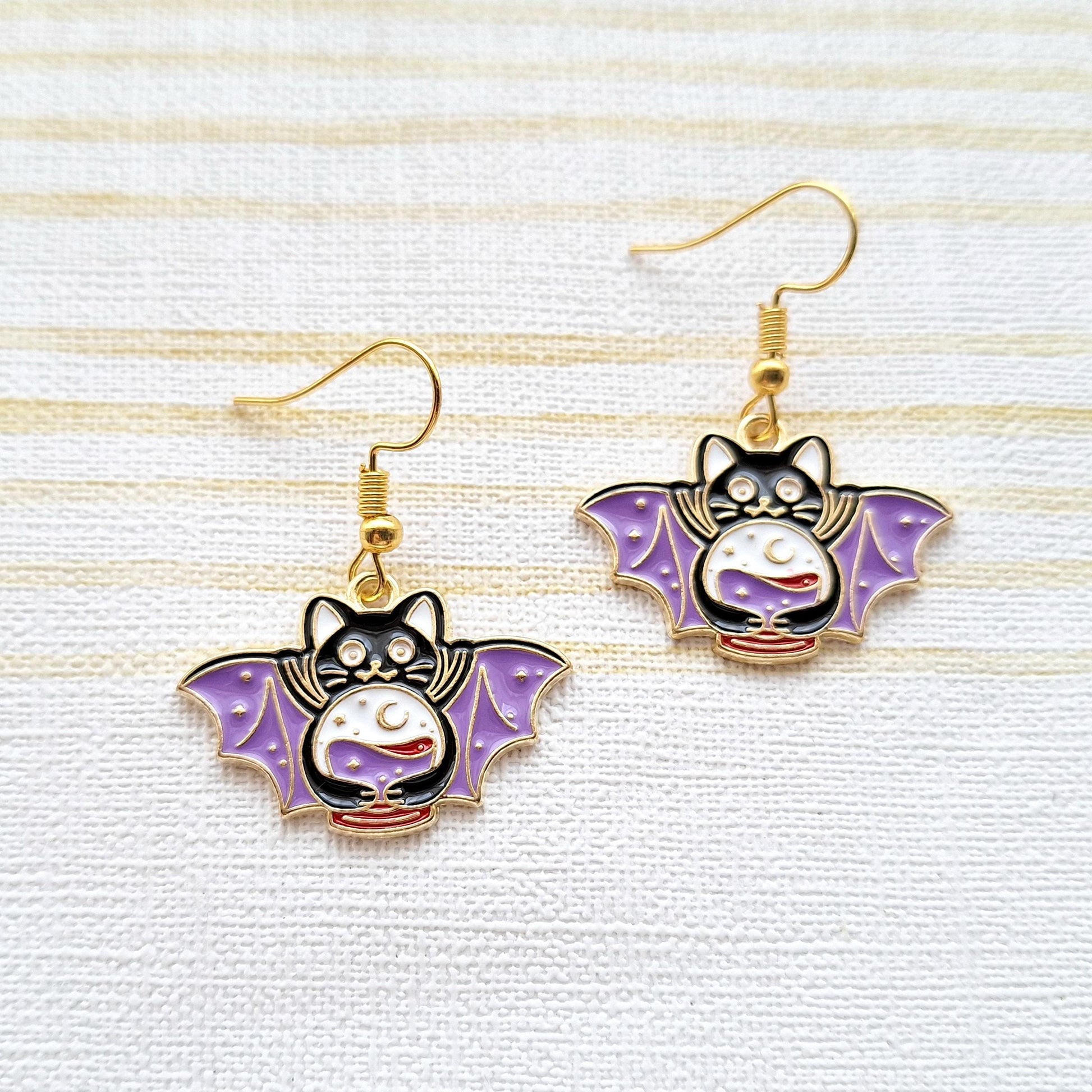 Vampire cat earrings, halloween jewellery, vampire bat jewelry, supernatural earrings, gifts for goth, spooky black kitty earrings