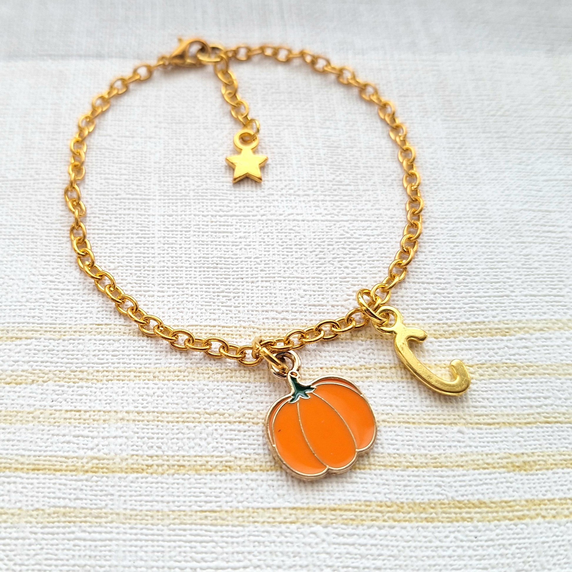 Pumpkin bracelet, Halloween jewellery, autumn fall jewelry, jack-o-lantern, trick or treat gift, cute spooky jewellery