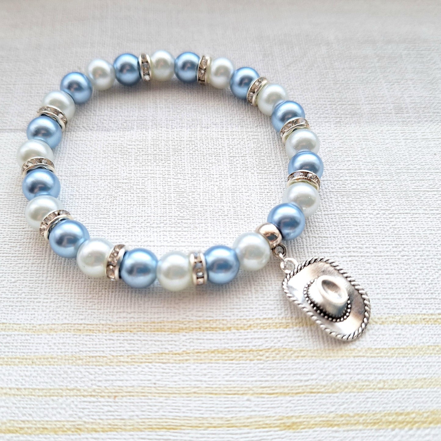 Cowboy hat bracelet, cowgirl jewellery, rodeo gift, wild west texas present, country music lover, line dancing