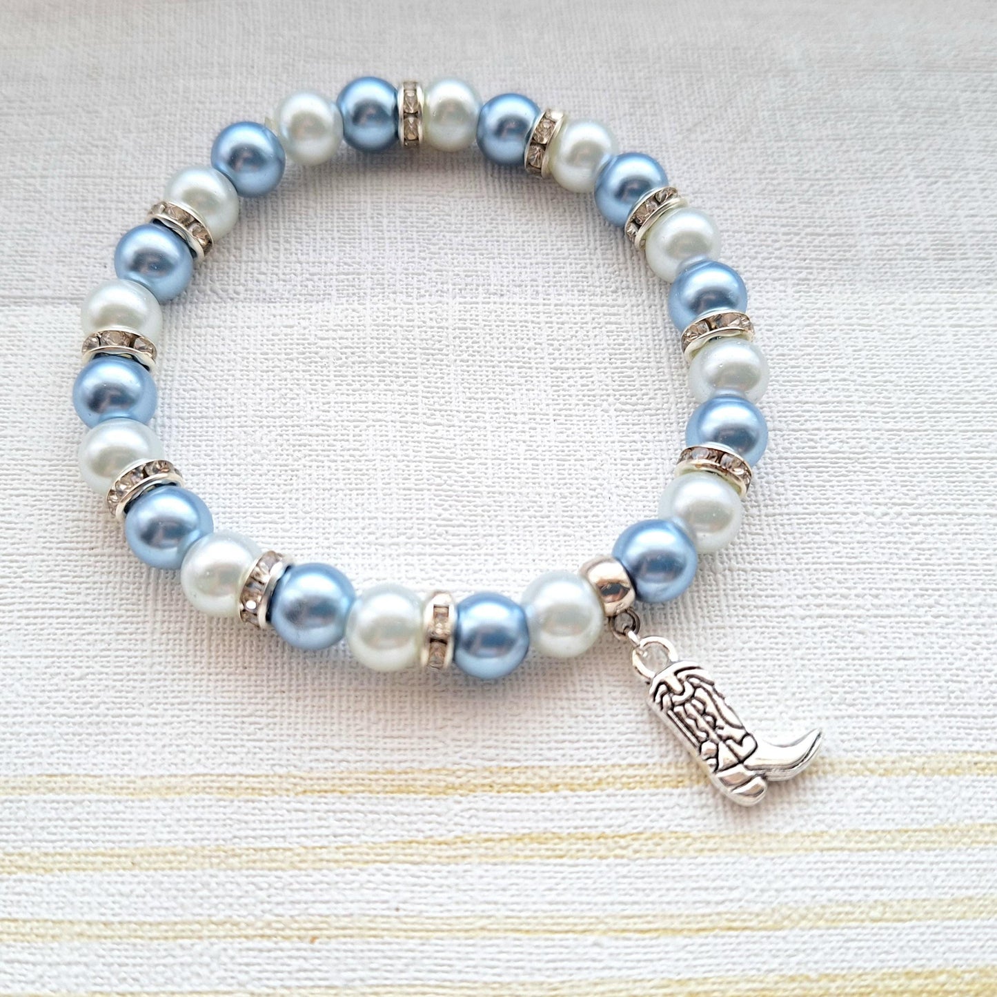 Cowgirl boots bracelet, cowboy jewellery, rodeo gift, wild west texas present, country music lover, line dancing boot