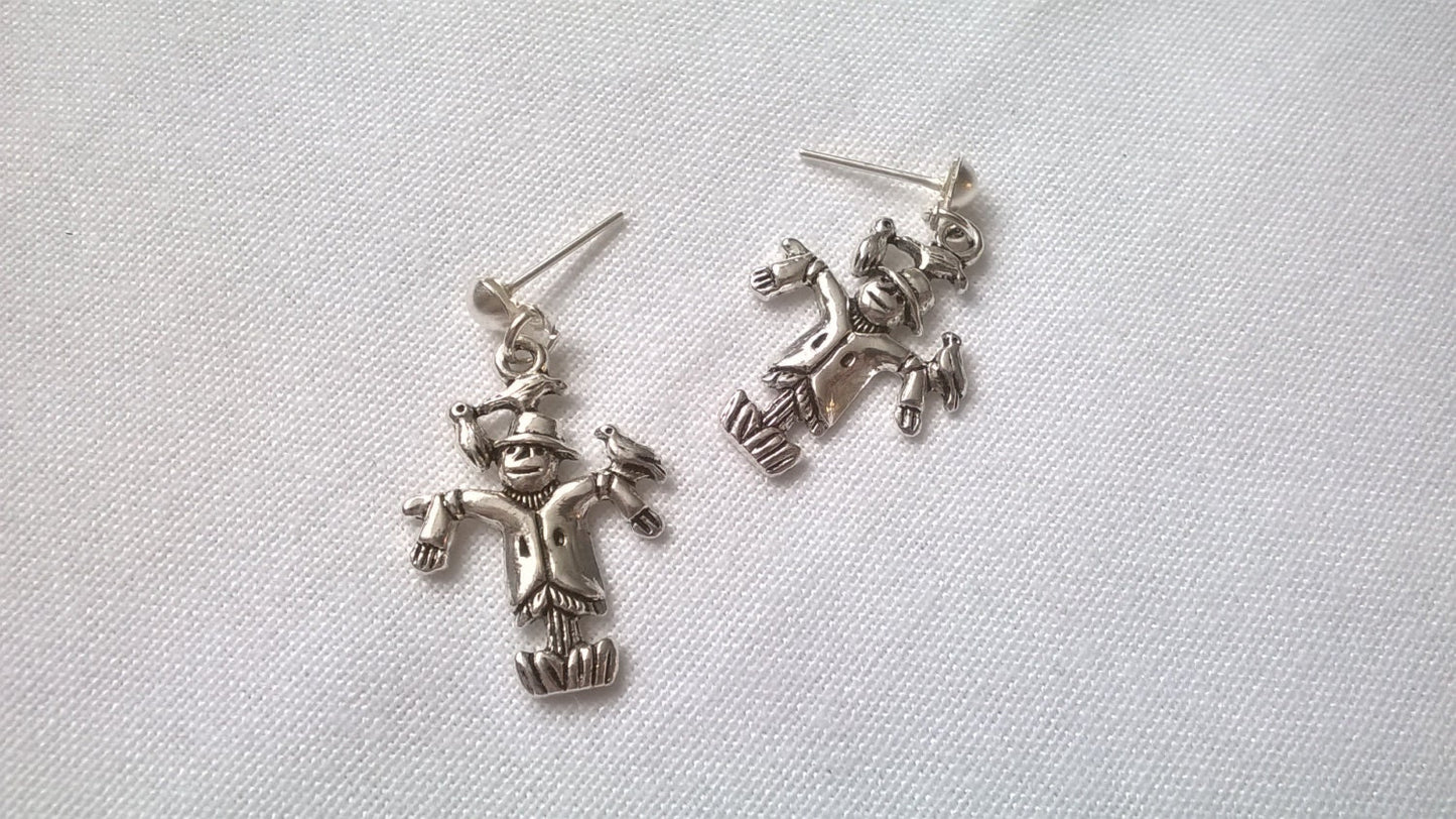 scarecrow earrings, scarecrow jewellery, halloween jewelry, autumn jewellery, gifts for farmer, stocking filler, fall farm accessory,