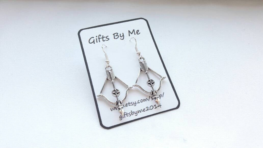 Crossbow earrings, bow and arrow jewellery, archery earrings, zombie apocalypse present, Halloween jewelry, gifts for her, birthday present