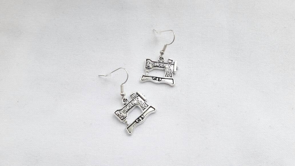 Sewing machine earrings, seamstress jewellery, sewing jewelry, sewing gift for mothers day, vintage singer sewing machine charms