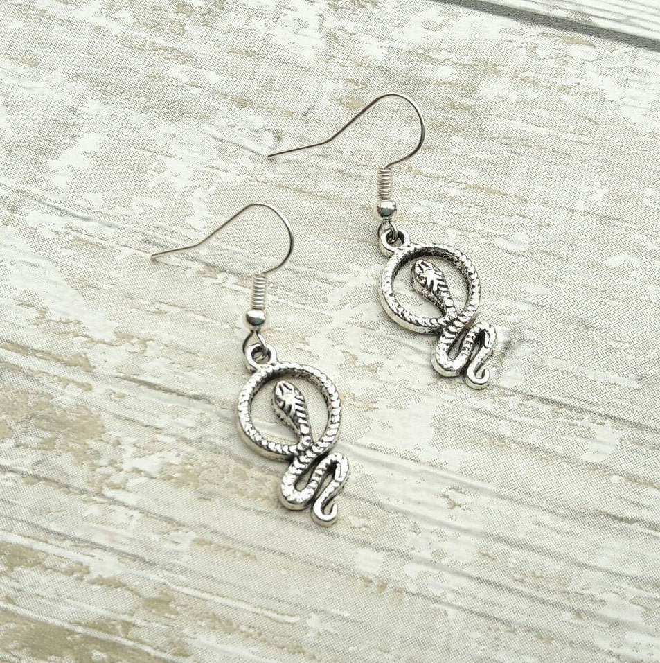 Snake earrings, serpent earrings, reptile jewelry, animal jewellery, reptile earrings, charm earrings, vintage jewellery, gifts for her