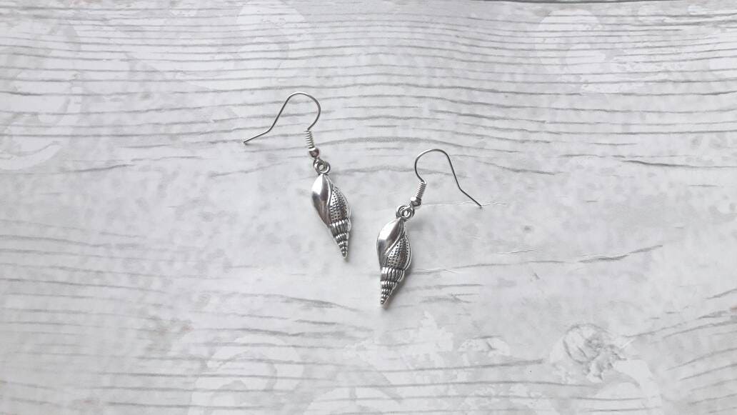 Sea shell earrings, nautical earrings, fish jewellery, animal lover, thankyou present, sealife gift, summer jewelry, mothers day present