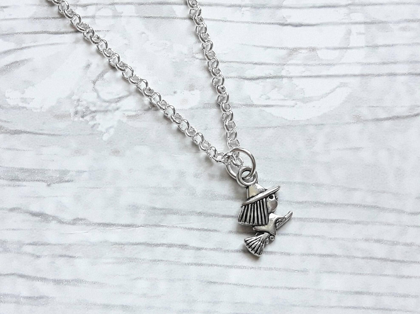 Witch necklace, halloween jewellery, fall jewelry, autumn accessory, gothic jewellery, harvest necklace, goth witch present, pagan gift