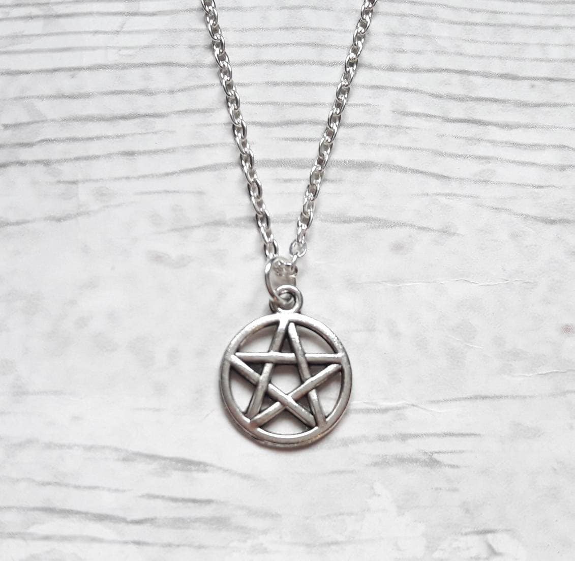 Pentagram necklace, wiccan jewellery, pentacle necklace, pagan jewelry, Wicca necklace, witch jewellery, gothic Halloween jewellery