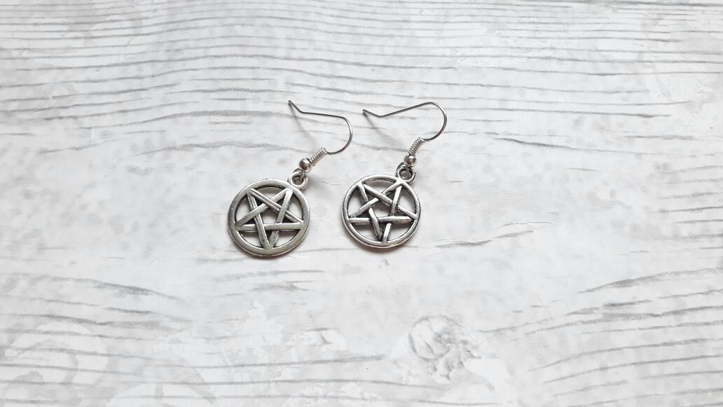 Pentagram earrings, pagan earrings, witch jewelry, gothic earrings, halloween jewellery, goth jewelry, wiccan earrings, spooky gift