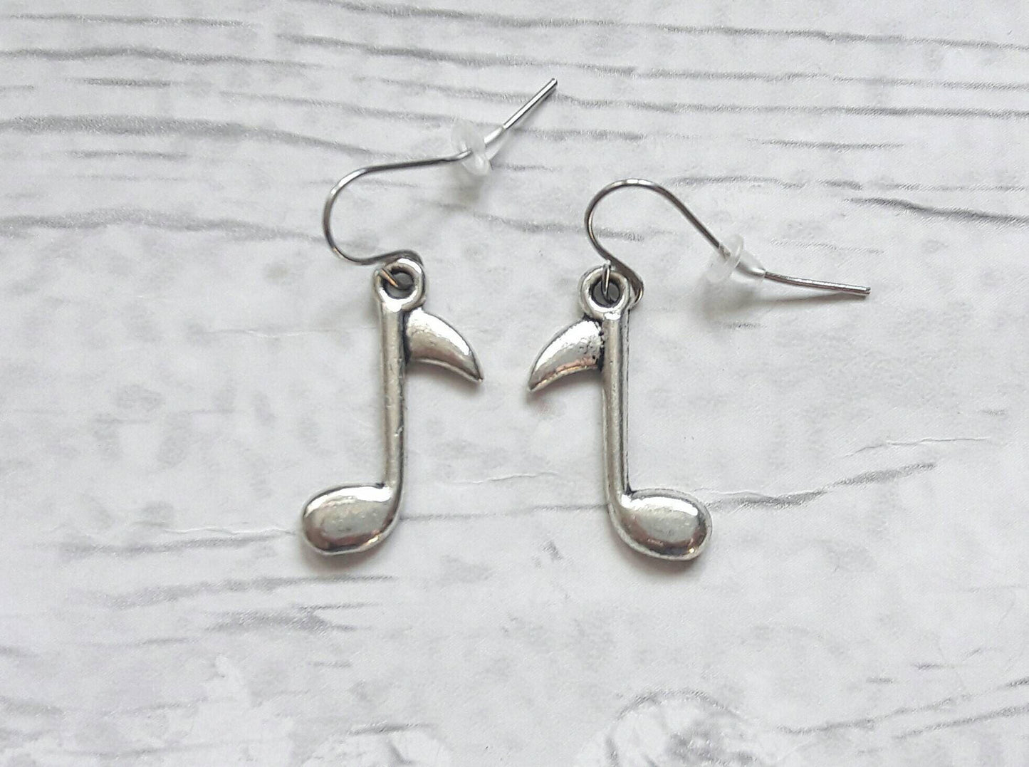 Eighth musical note earrings, quaver jewellery, singer jewelry, gifts for music teachers, music present, vintage earrings, musician gift