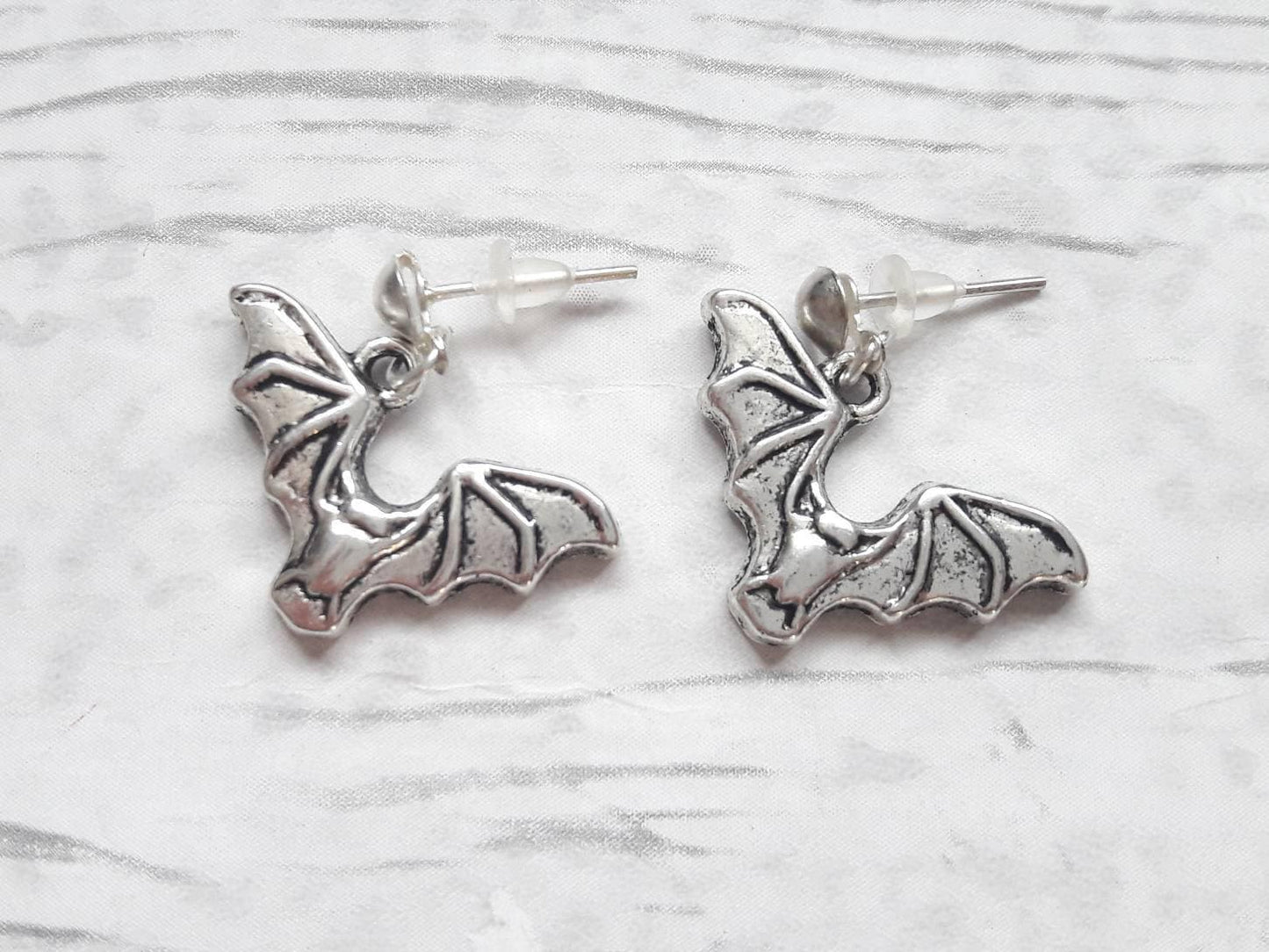 Bat earrings, vampire earrings, halloween earrings, gothic earrings, halloween jewellery, goth jewelry, costume earrings, spooky gift