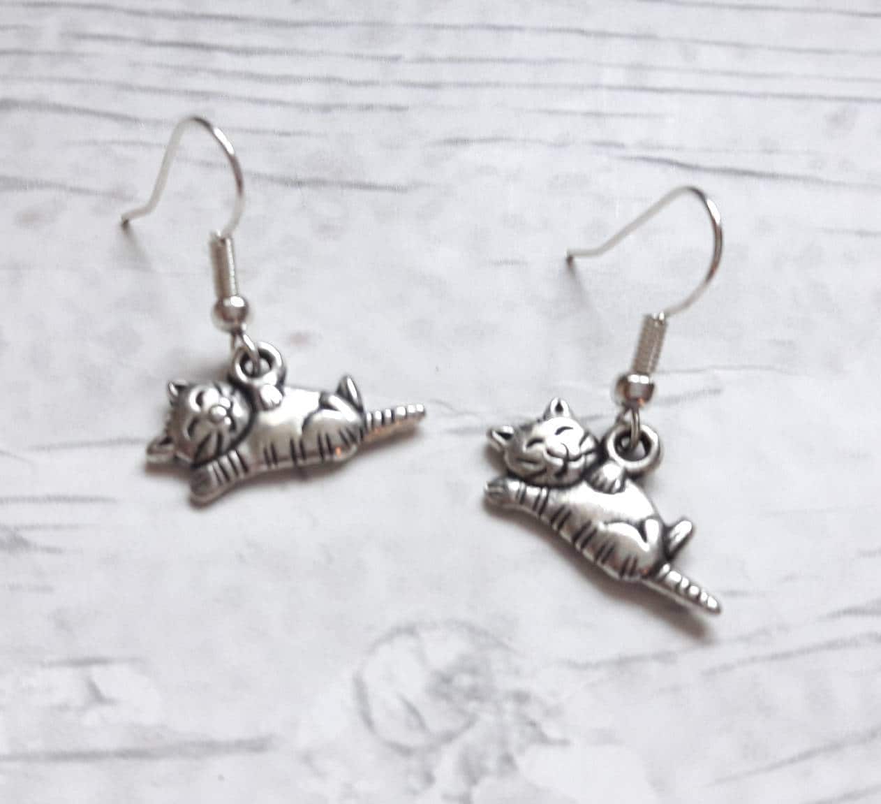 Cat earrings, cheshire cat jewelry, kitty jewellery, crazy cat lady, animal lover, pet earrings, gift for cat mum
