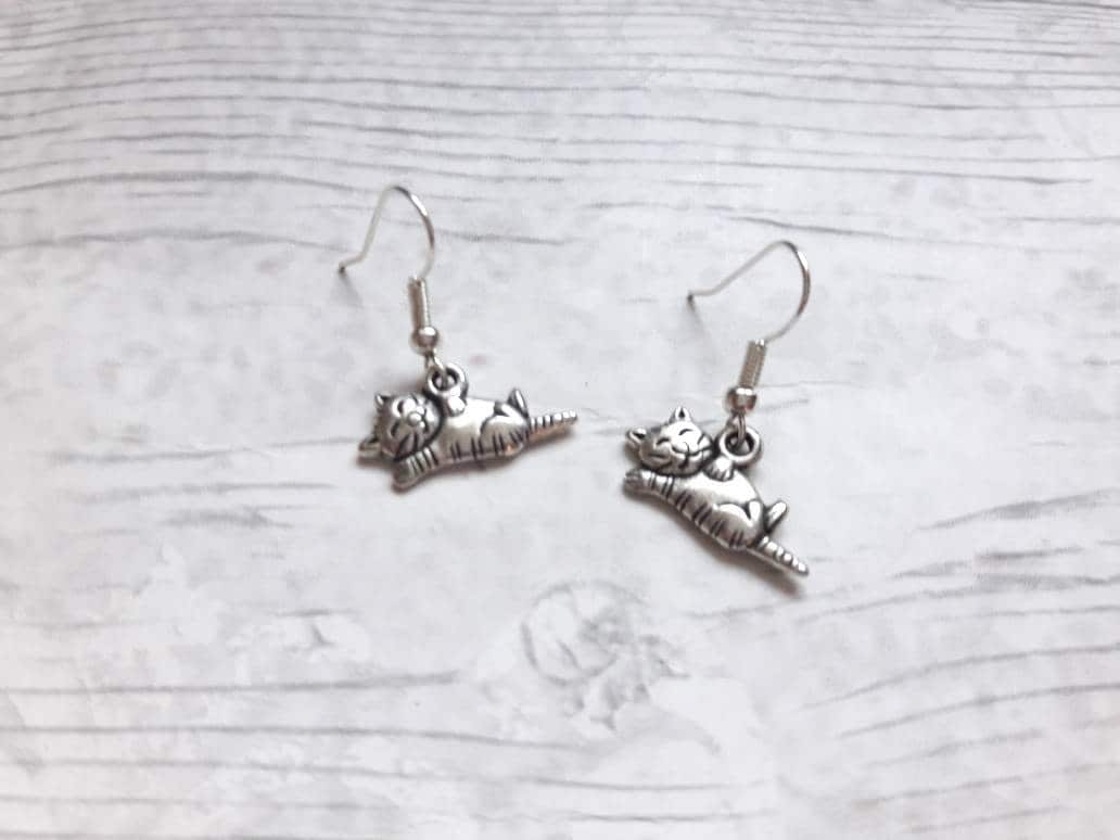 Cat earrings, cheshire cat jewelry, kitty jewellery, crazy cat lady, animal lover, pet earrings, gift for cat mum
