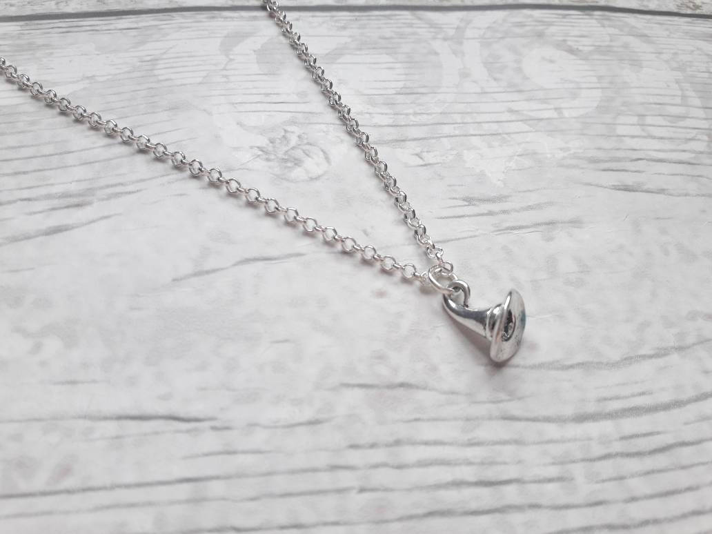 Witches hat necklace, halloween jewellery, fall jewelry, autumn accessory, gothic jewellery, goth witch present, pagan gift, witch necklace