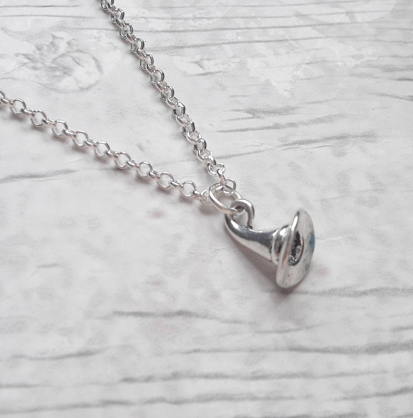 Witches hat necklace, halloween jewellery, fall jewelry, autumn accessory, gothic jewellery, goth witch present, pagan gift, witch necklace