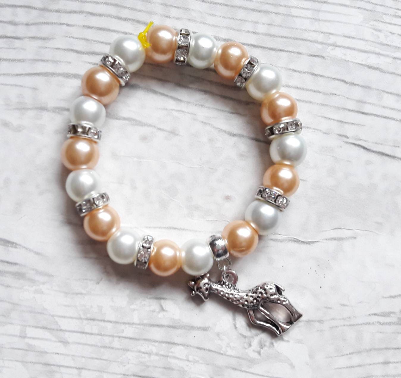 Giraffe bracelet, safari jewellery, animal lover present, giraffe gift idea, thankyou gift, jewellery for girls, zoo keepsake
