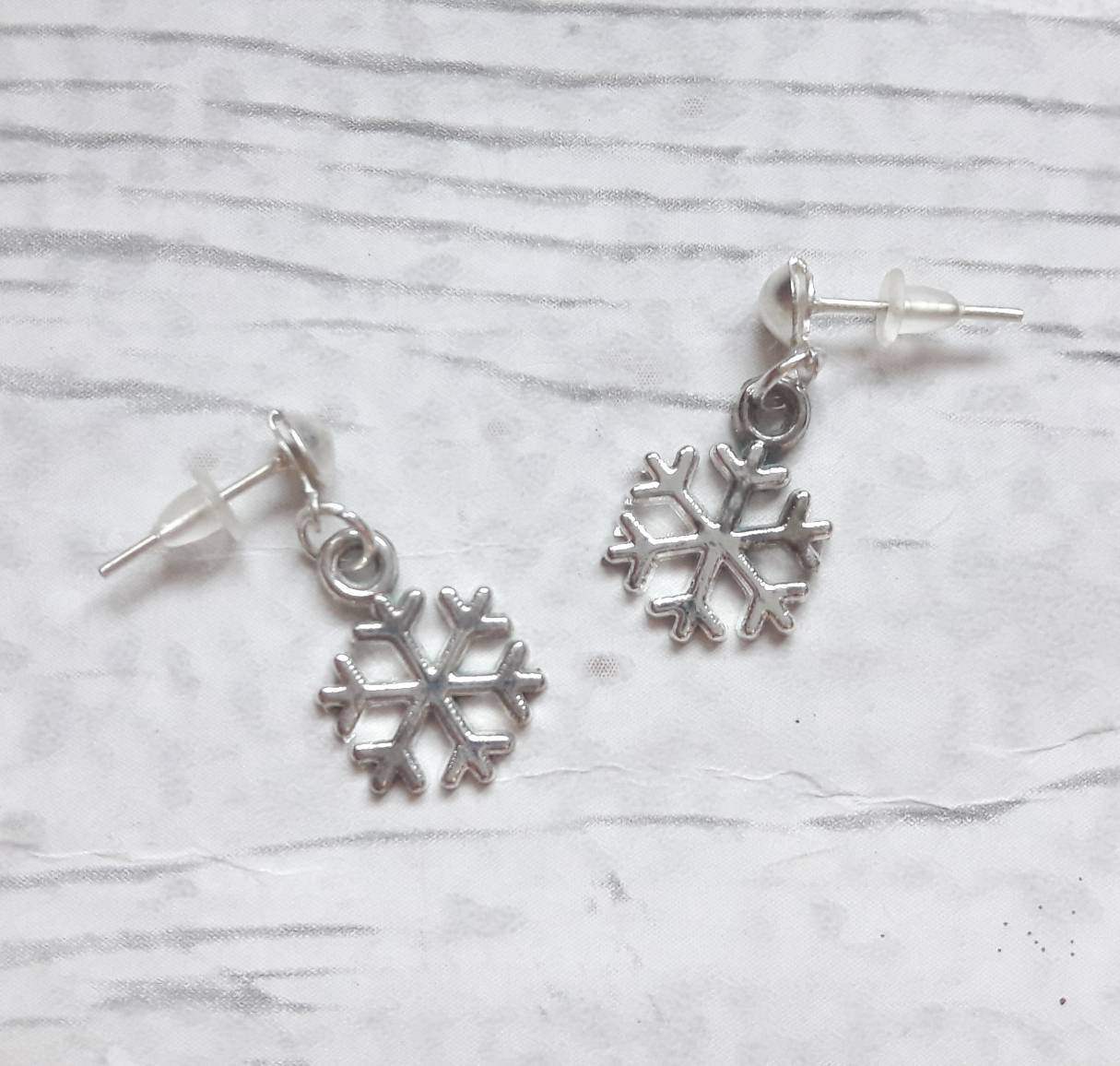 Snowflake earrings, ice earrings, snow earrings, christmas jewellery, xmas jewelry, stocking filler, secret santa gift, winter accessory