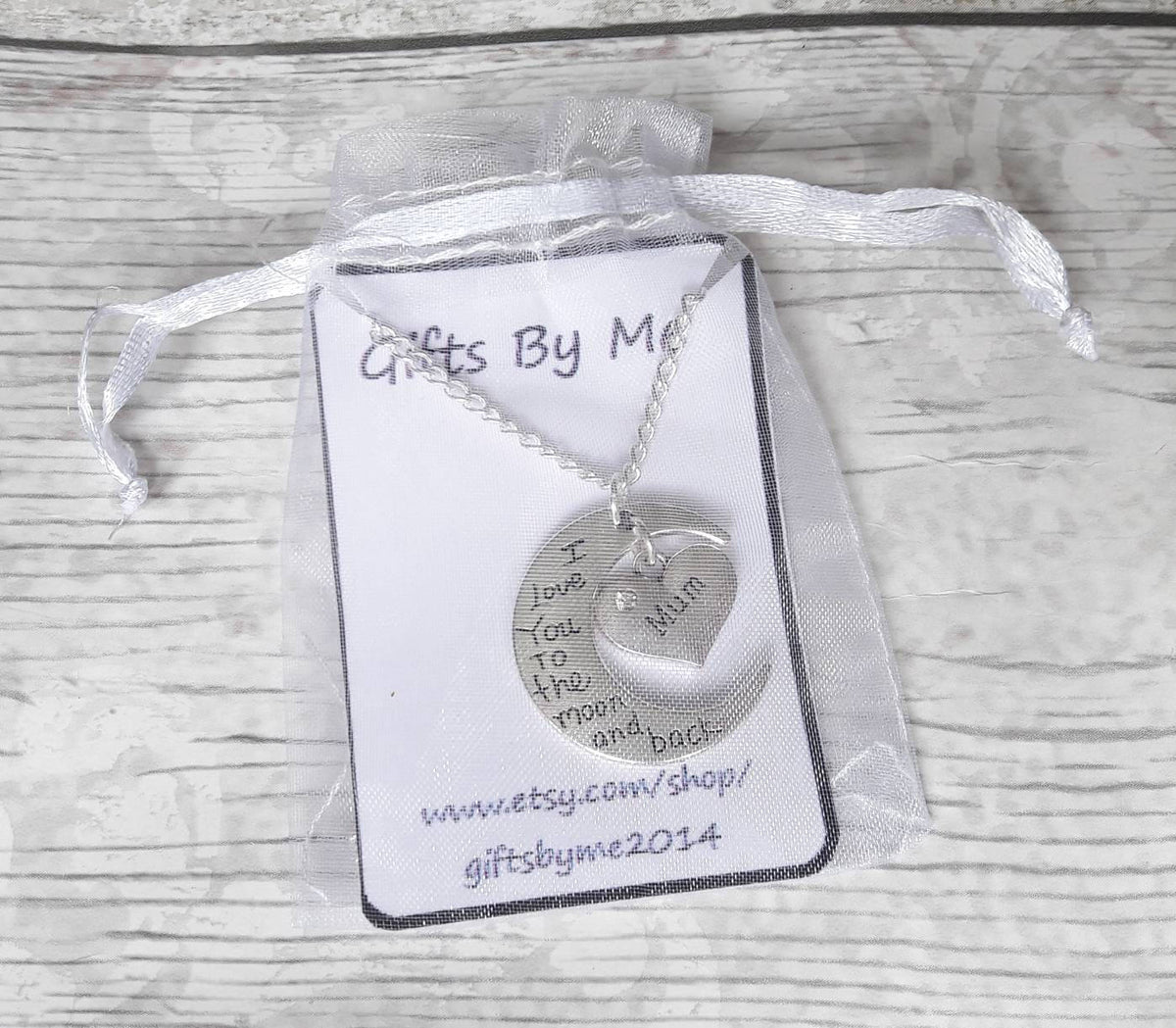 mum necklace, love you to the moon and back necklace, nan present, mothers day gift, crescent moon jewellery, Luna necklace