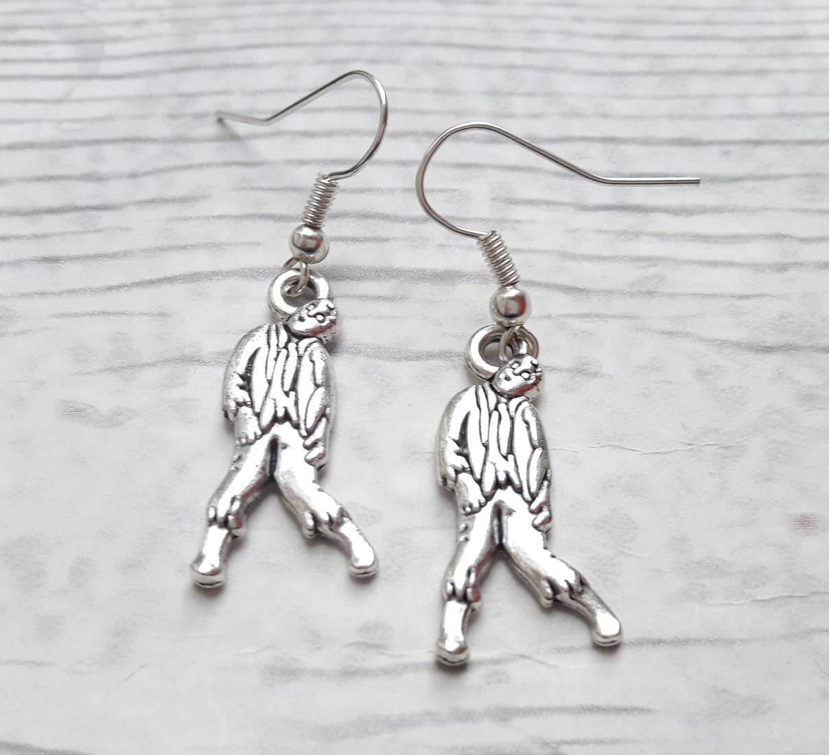 Zombie earrings, zombie apocalypse jewellery, creepy halloween gift, gothic earrings, walking dead present, day of the dead