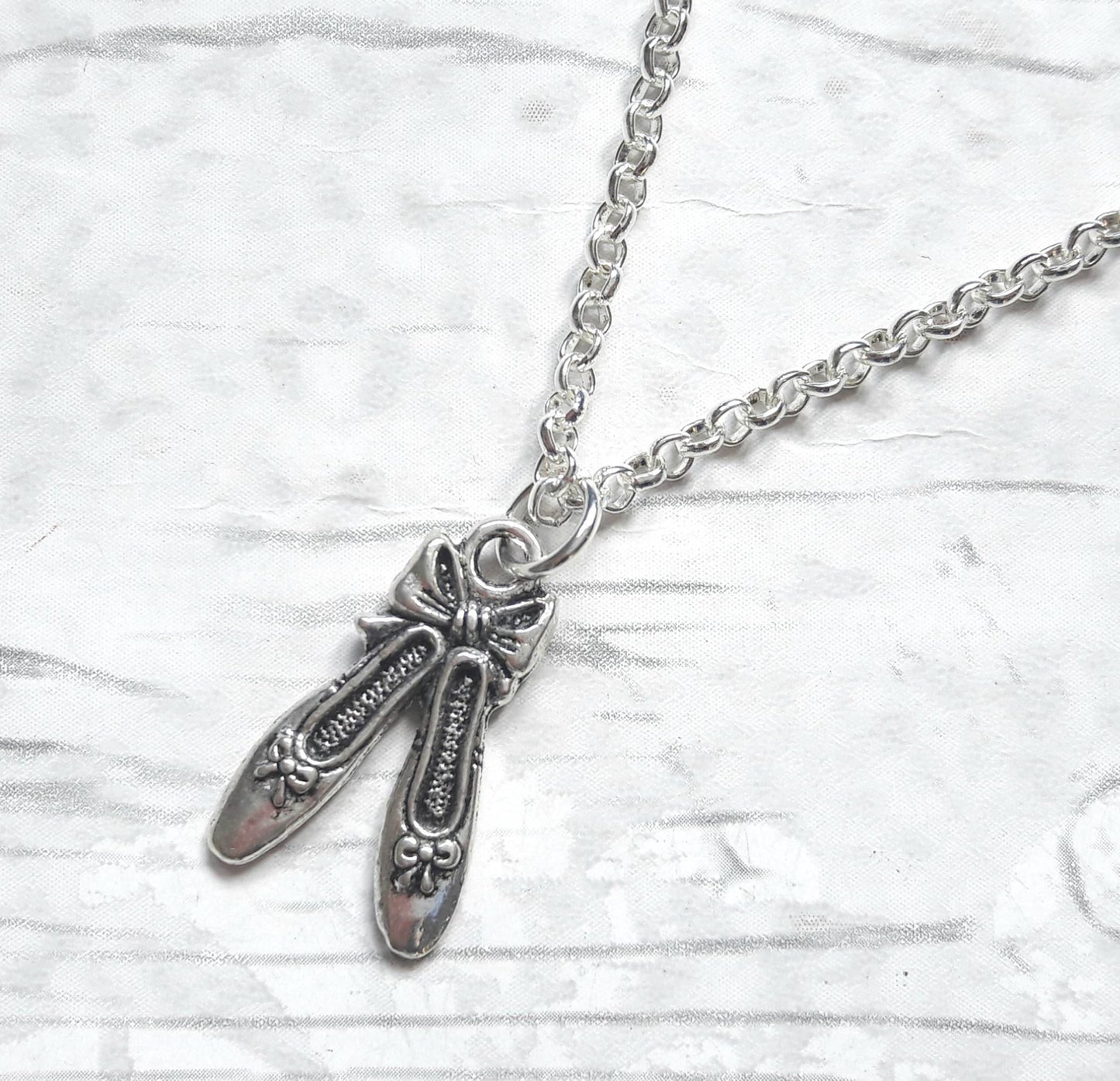 Ballet shoe necklace, ballerina jewellery, ballet slipper necklace, dance jewelry, personalised present, gifts for girls, stocking filler