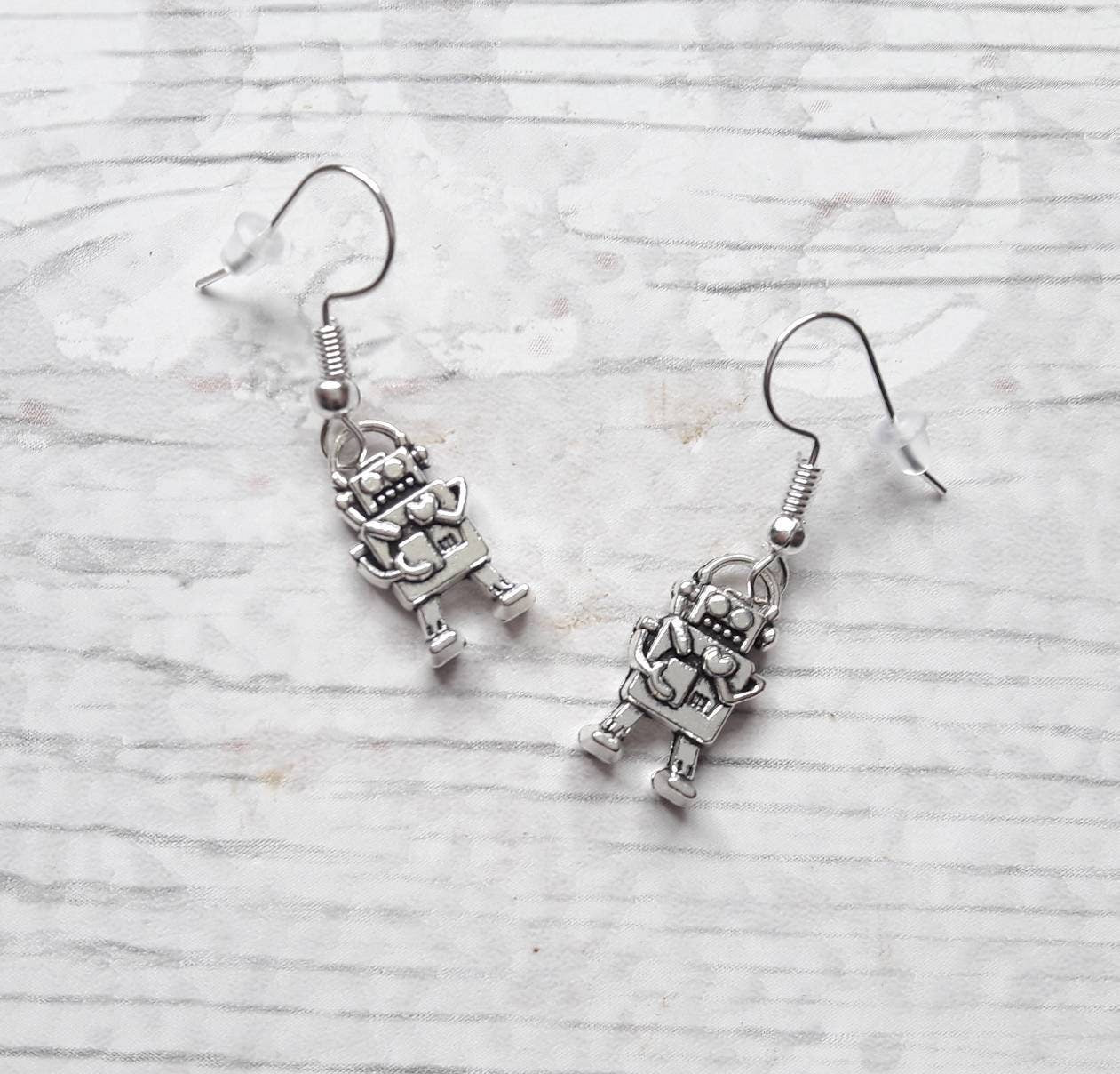 Robot earrings, funky earrings, gifts for her, steampunk earrings, sci fi jewellery, birthday gift, mothers day present, retro earrings