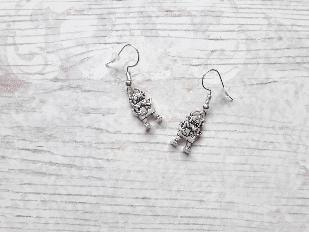 Robot earrings, funky earrings, gifts for her, steampunk earrings, sci fi jewellery, birthday gift, mothers day present, retro earrings