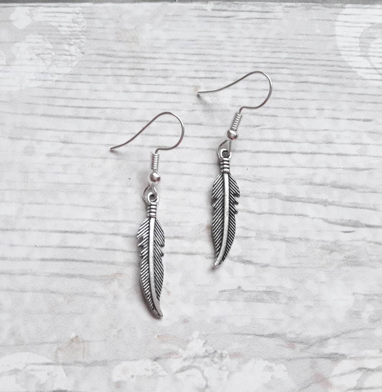 feather earrings, bohemian jewellery, tribal jewelry, boho earrings, hippie present, Indian earrings, rustic jewellery, gifts for her
