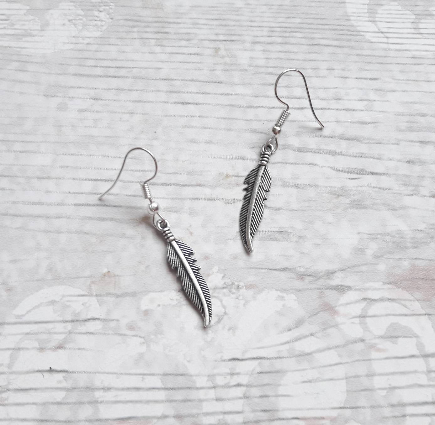 feather earrings, bohemian jewellery, tribal jewelry, boho earrings, hippie present, Indian earrings, rustic jewellery, gifts for her