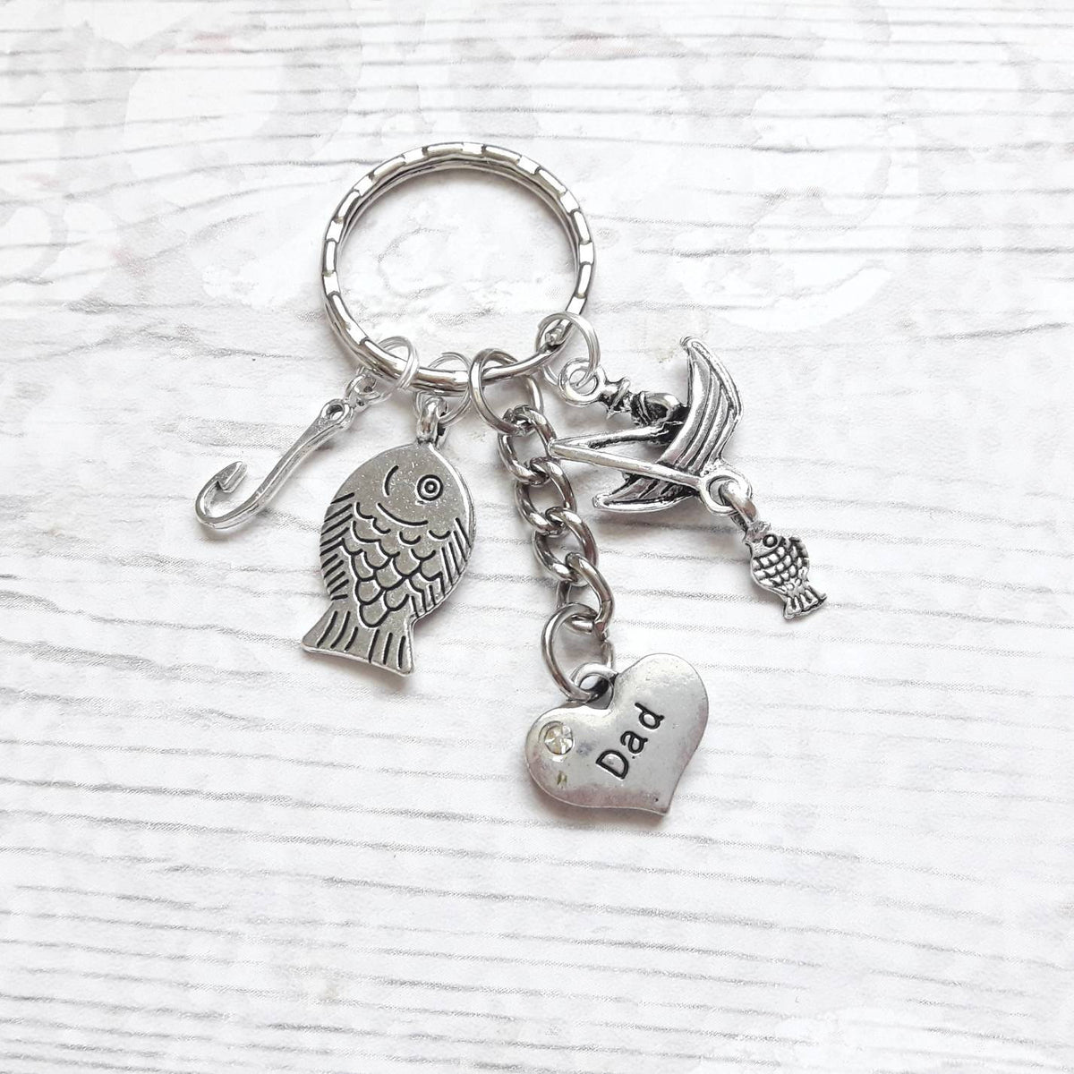 Fishing keyring, fisherman keychain, fish hook bagcharm, fathers day present, dad keyring, anglers keyring, finishing jewellery. daddy gift