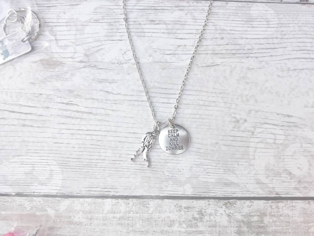 keep calm kill zombies necklace, zombie apocalypse jewellery, steampunk necklace, Halloween jewelry, the walking dead, zombie lover