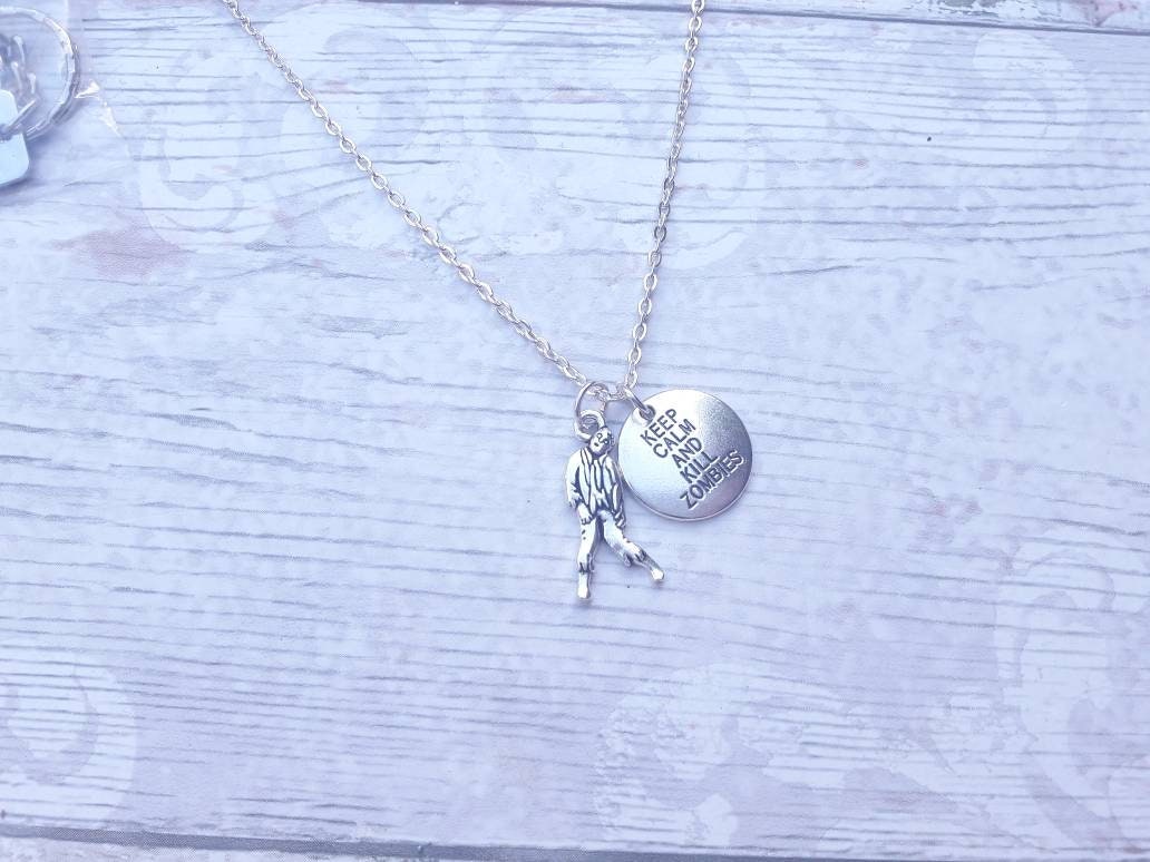 keep calm kill zombies necklace, zombie apocalypse jewellery, steampunk necklace, Halloween jewelry, the walking dead, zombie lover