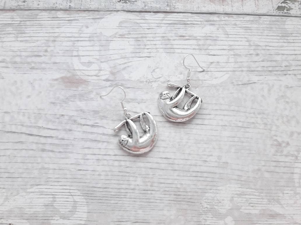 Sloth earrings, cute animal earrings, sloth lover gift, nature gift, charm earrings, sloth jewellery
