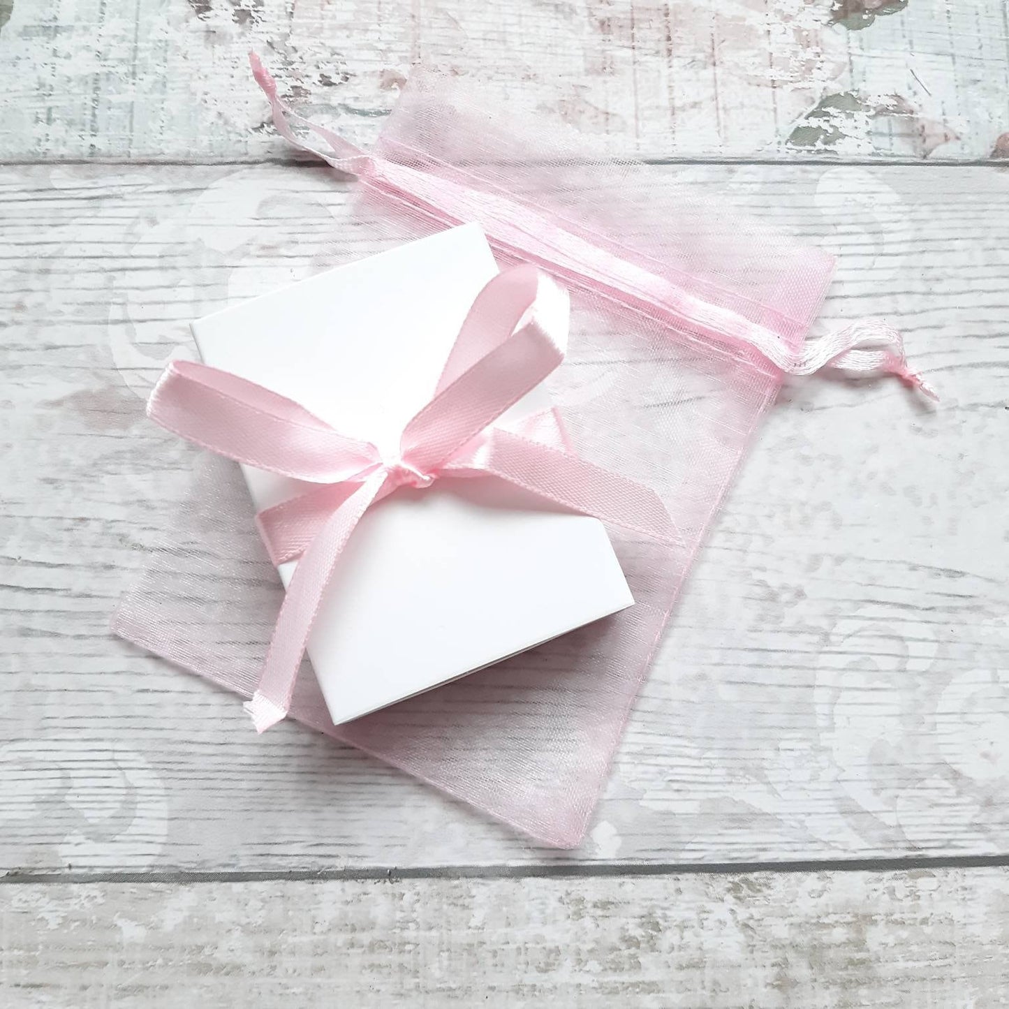 Gift box add on, gift wrap, present wrapping, gift message, presentation gift box, jewellery boxes