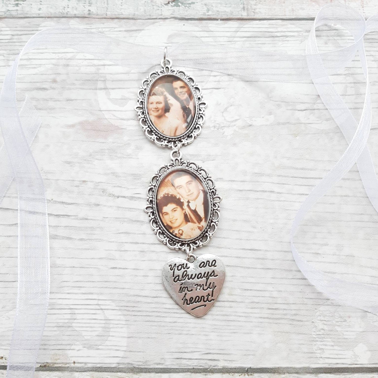 bridal bouquet photo charm, memory charm for wedding flowers, memorial keepsake, custom picture gift for bride, remembrance charm