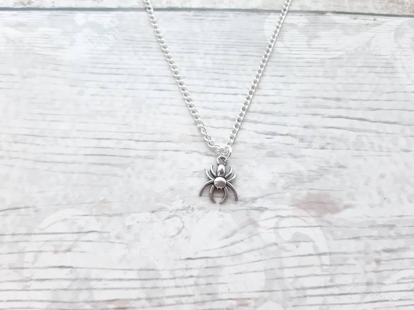 Spider necklace, insect jewellery, Halloween jewelry, bug lover, creepy Crawly necklace, witch jewellery, gothic jewelry, arachnid present