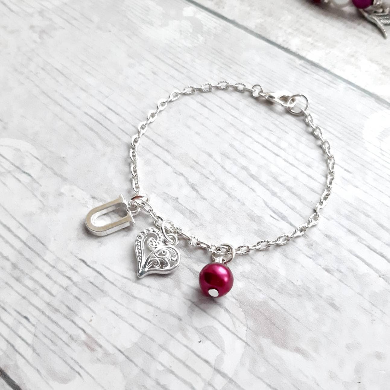 Heart bracelet, love heart jewellery, romantic valentines day present, I love you gift, gift for her, personalised initial bracelet