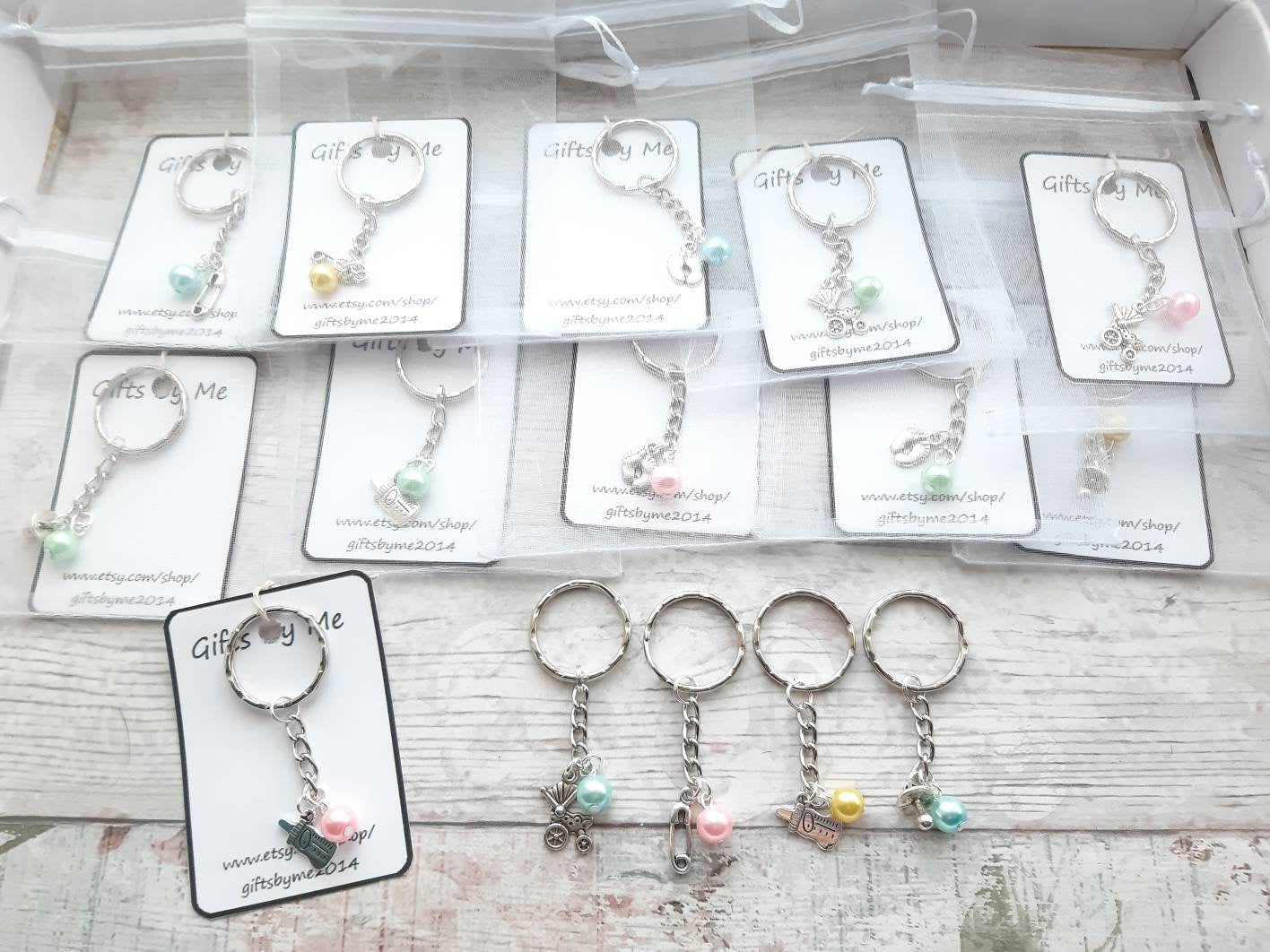10 Baby shower keyrings, Gender reveal keychain, Baby shower favours, new baby party gifts, party bag filler, mum to be present