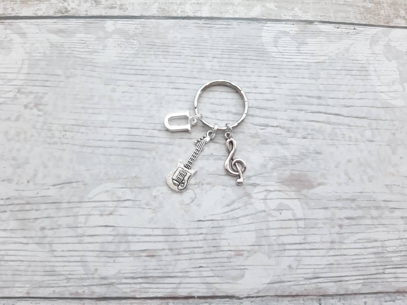 Guitar initial keyring, music note keychain, musician present, gift for teacher, teacher appreciation, graduation gift, music instrument