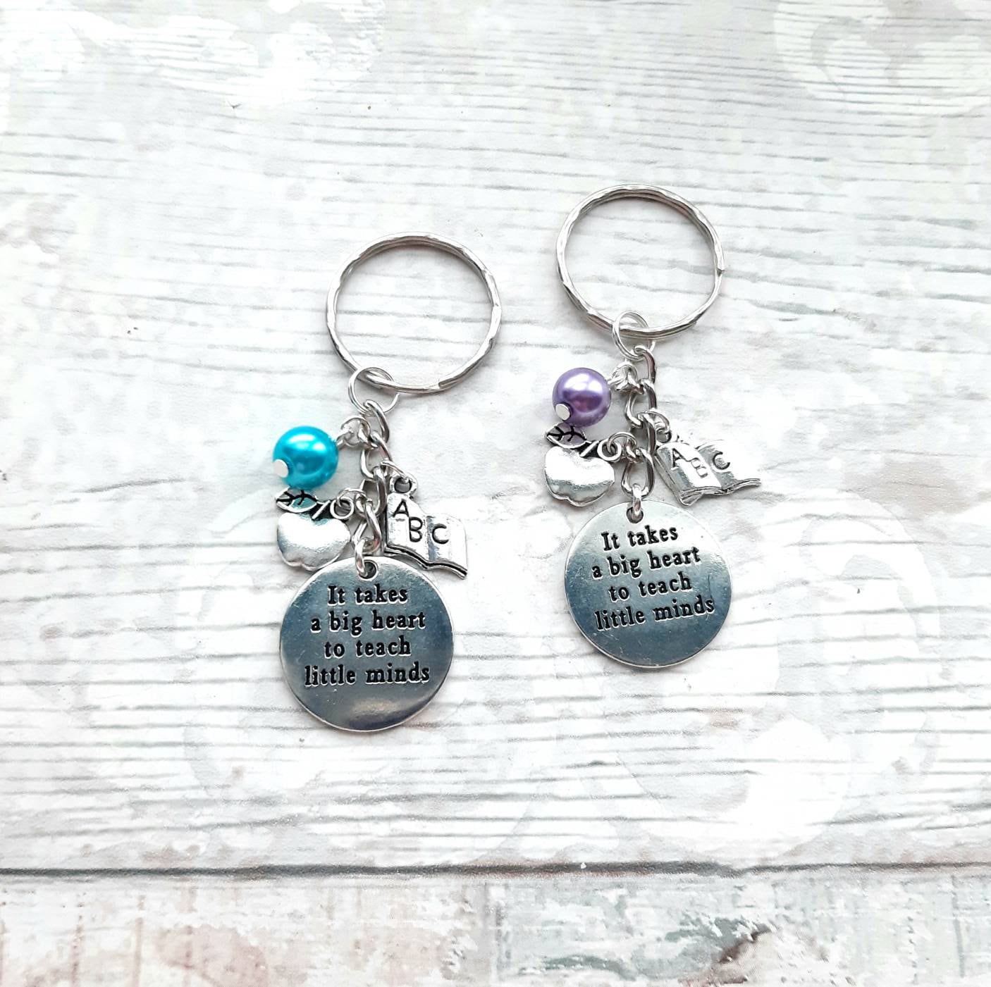 Teacher keyring, It takes a big heart to teach little minds, teacher appreciation gift, thankyou present, apple keychain, end of term gift