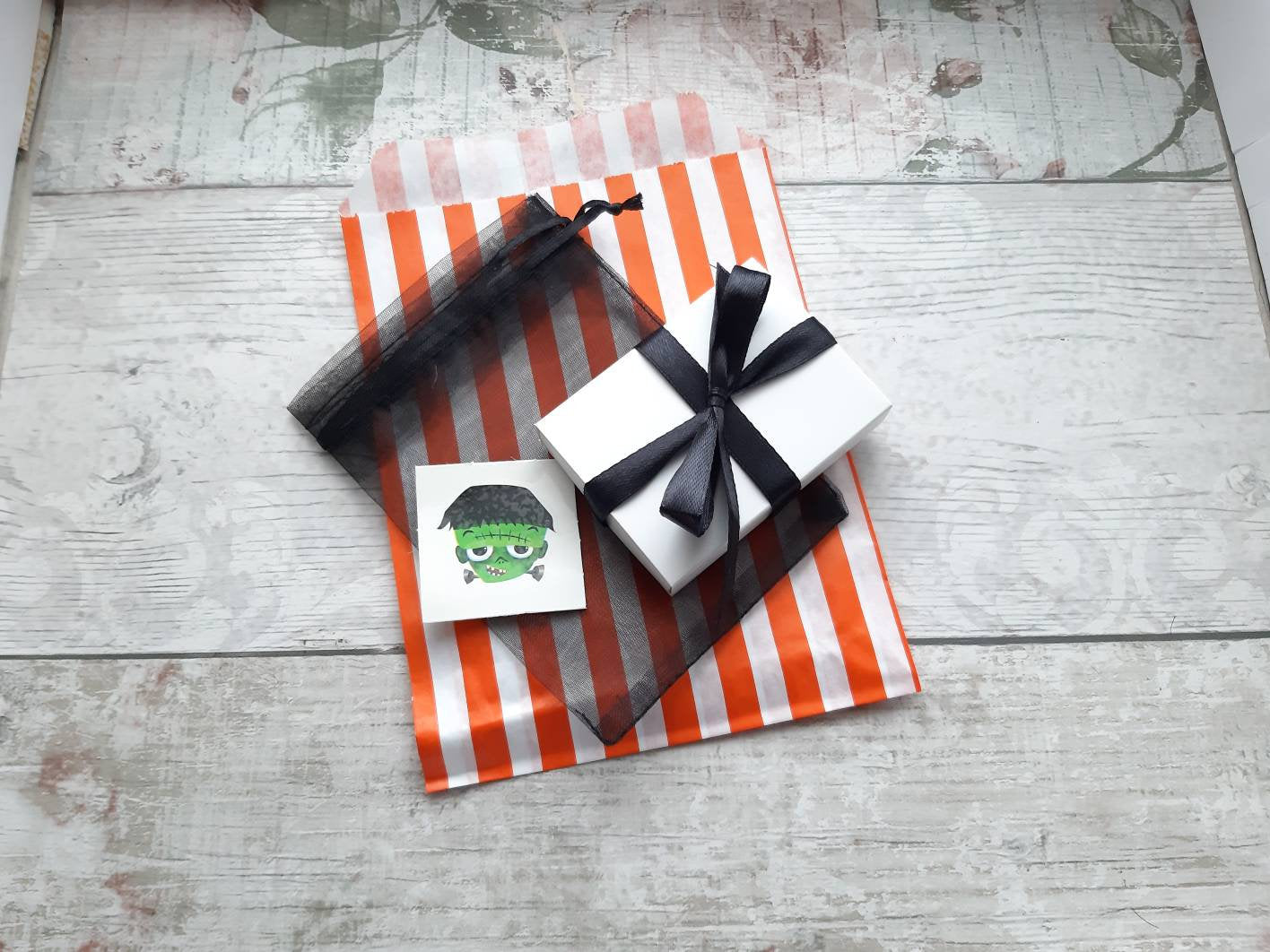 Halloween ADD ON gift wrapping, gift wrap, presentation box, jewellery box, halloween packaging