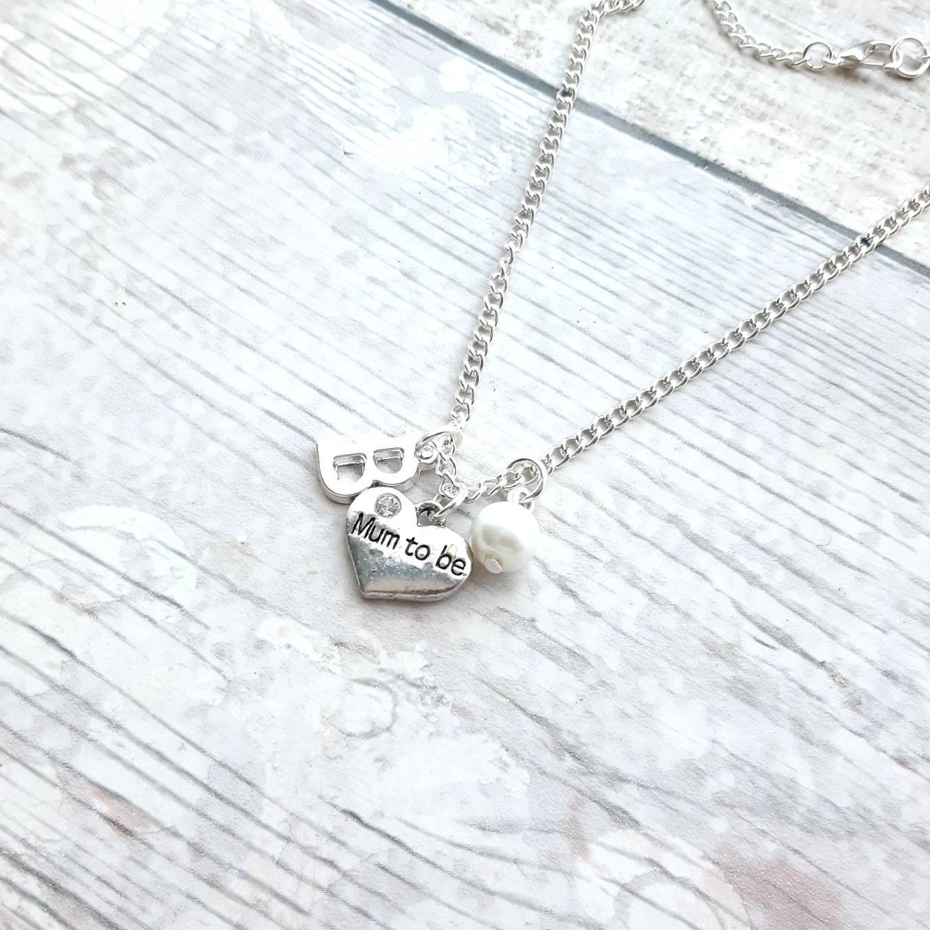 Mum-to-be necklace, baby shower favour, new mummy jewellery, pregnancy necklace, mother child necklace, 1st time mom, gender reveal