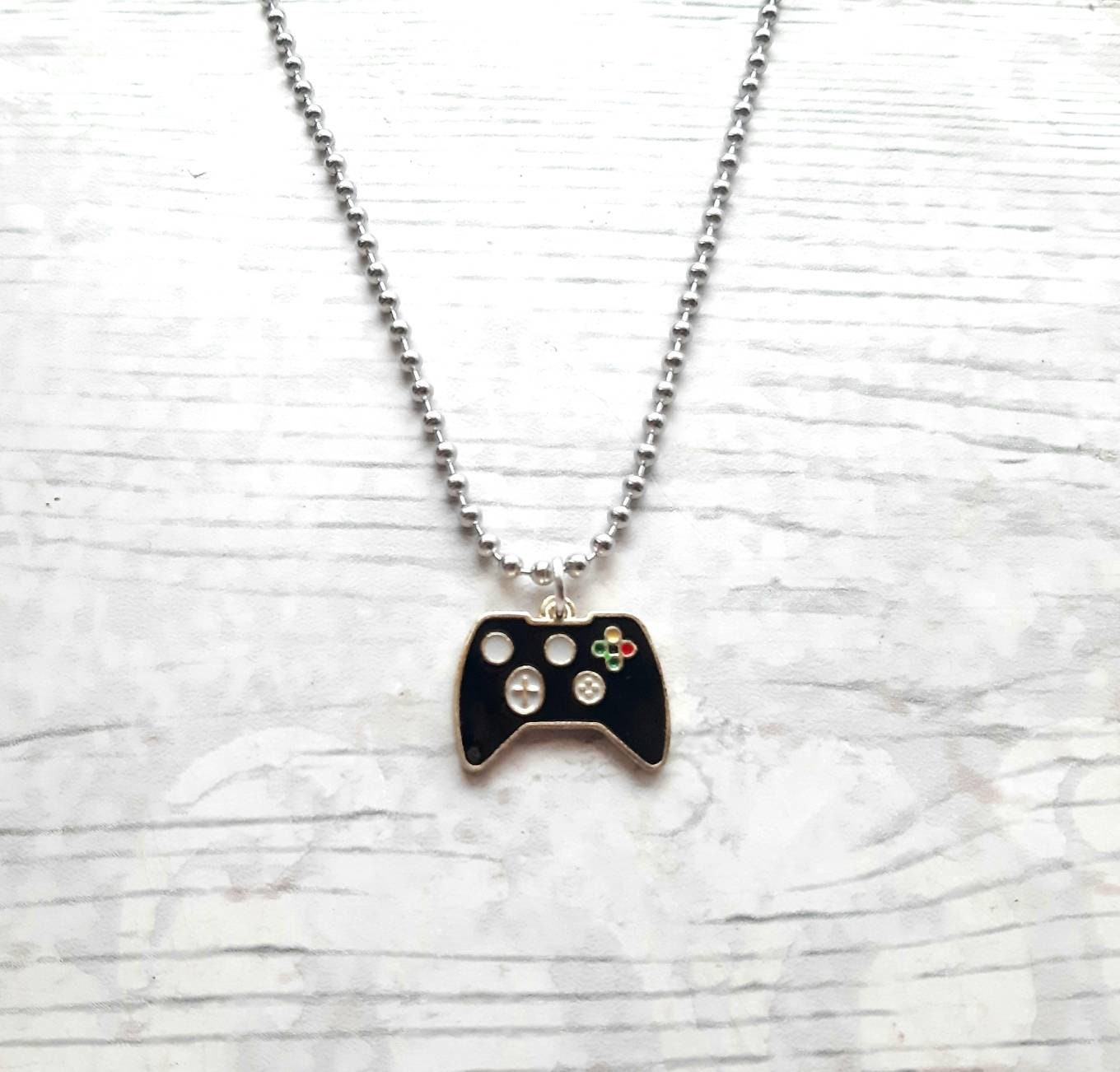 Game controller necklace, initial necklace, gaming lover, personalised gamer jewellery, retro gifts for teenager, fathers day present