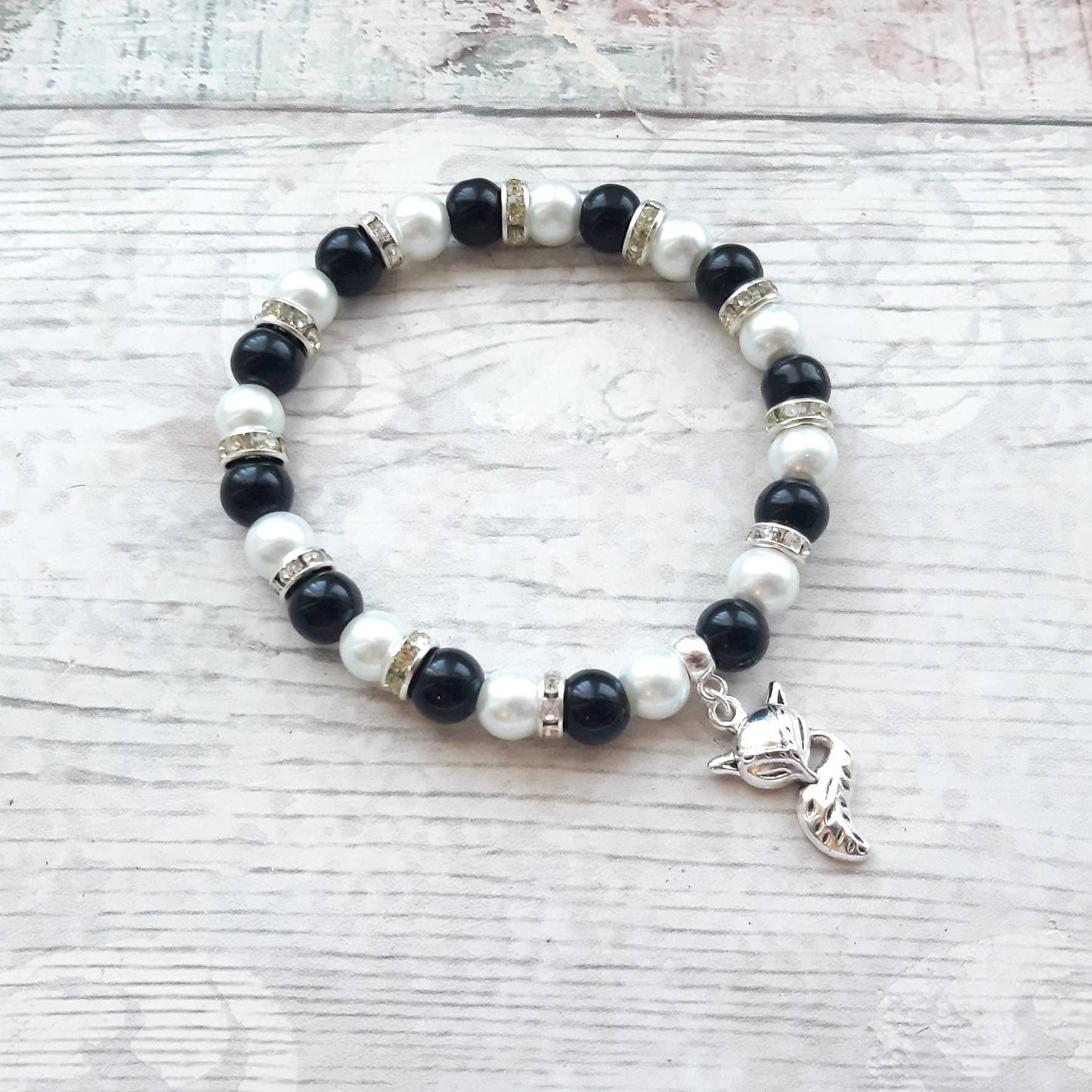 Fox bracelet, foxy jewellery, animal lover gift, woodland jewellery, vixen bracelet, present for her