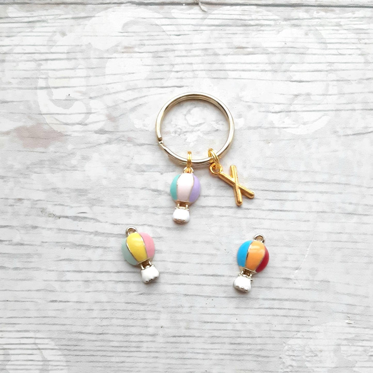 Hot air balloon keyring, personalised initial keyring, aviation lover, flying gift, present for pilot