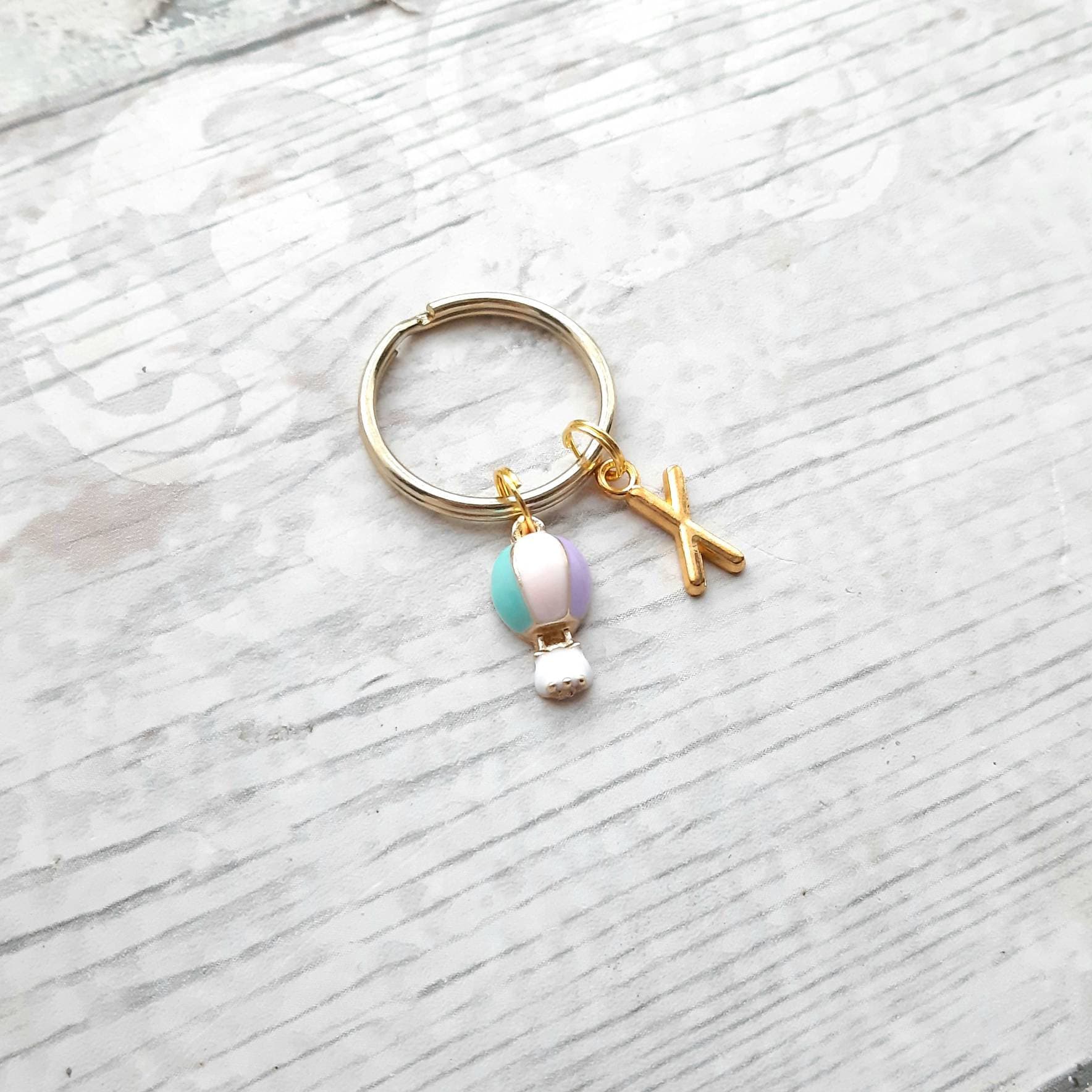 Hot air balloon keyring, personalised initial keyring, aviation lover, flying gift, present for pilot
