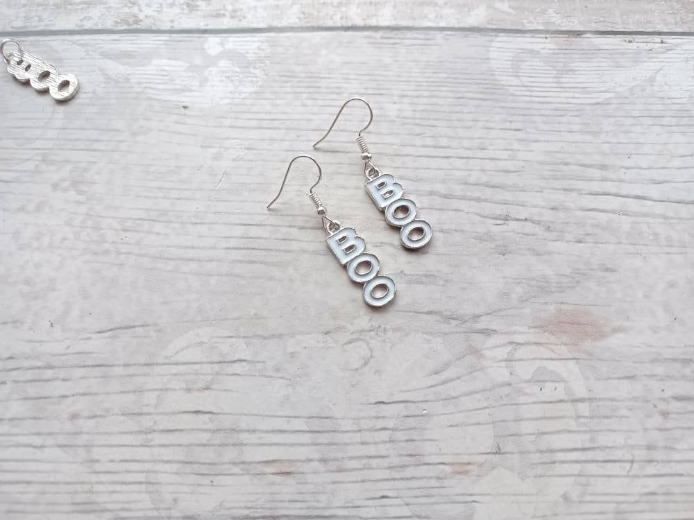 Boo earrings, Spooky ghost earrings, halloween jewellery, goth gift, scary costume earrings, fall earrings, pagan present
